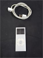 Apple iPad nano 2gb with charger PB