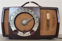 Vintage Zenith AM/FM Radio, Works
