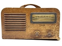 Antique/Vintage Firestone Air Chief Radio 13.25”