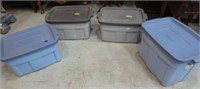 4 Rubbermaid totes