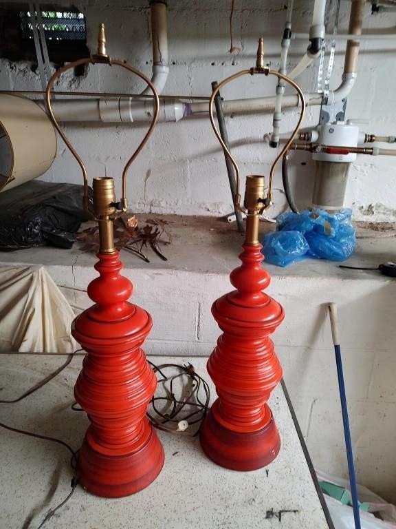 2 Orange Ceramic lamps