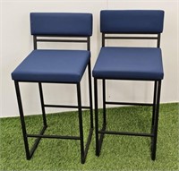 PAIR OF AMISCO EVERLY MODERN COUNTER STOOLS (1)