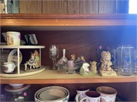 Misc figurines and decor