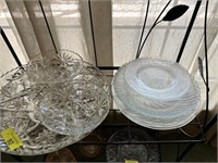 2 large platters & Anchor Hocking footed dishes,