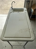 Fish cleaning table with sink 3‘8" long 2 feet