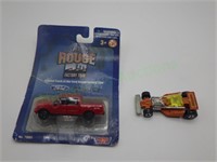 Set of 2 collectible toy cars