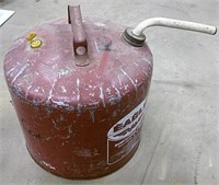 Metal 5 gallon gas can