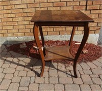Victorian Parlor Accent Table with Queen Anne Legs