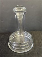 Heavy Krosno glass wide base decanter, 10in