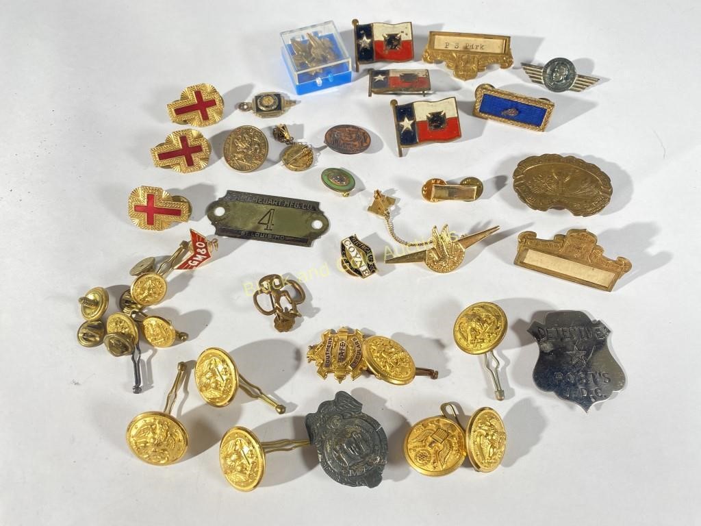 Antique & Vintage Pins, Badges & Buttons