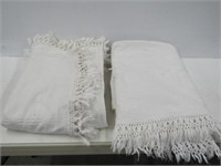2 White Bed Spreads