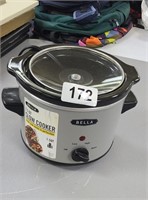 Bella 1.5 quart slow cooker