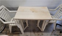 PVC TABLE AND 2 CHAIRS