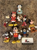 Mickey Mouse and Minnie Mouse colectables