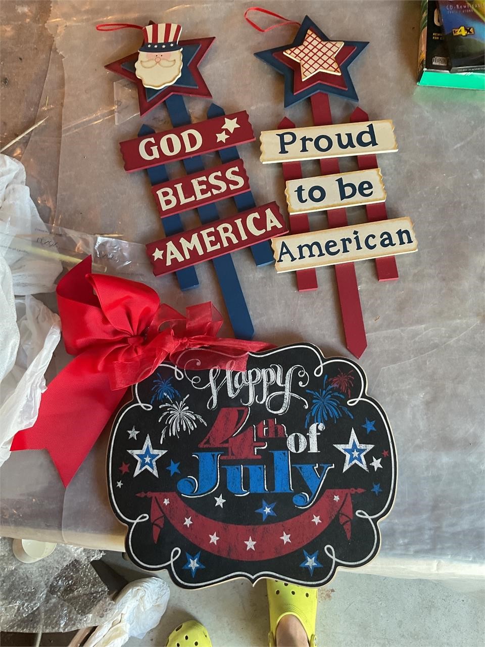 Patriotic hanging decor