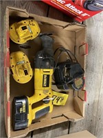 DeWalt 18v Sawzall, 4 batteries, charger