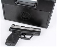 Gun Taurus PT740 Slim S/A Pistol in 40S&W