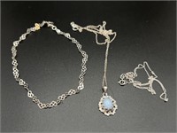 2 Necklaces, 1 Ankle Bracelet Mkd. 14K, 6.2 Grams