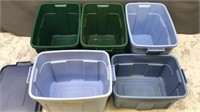 5 Rubbermaid Plastic Storage Totes W/ 2 Lids