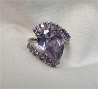 RING SET W/ LARGE & SMALL CLEAR PURPLE STONES
