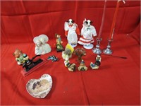 Candle sticks, sow figure, misc. décor lot.