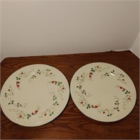 Winterberry Plates