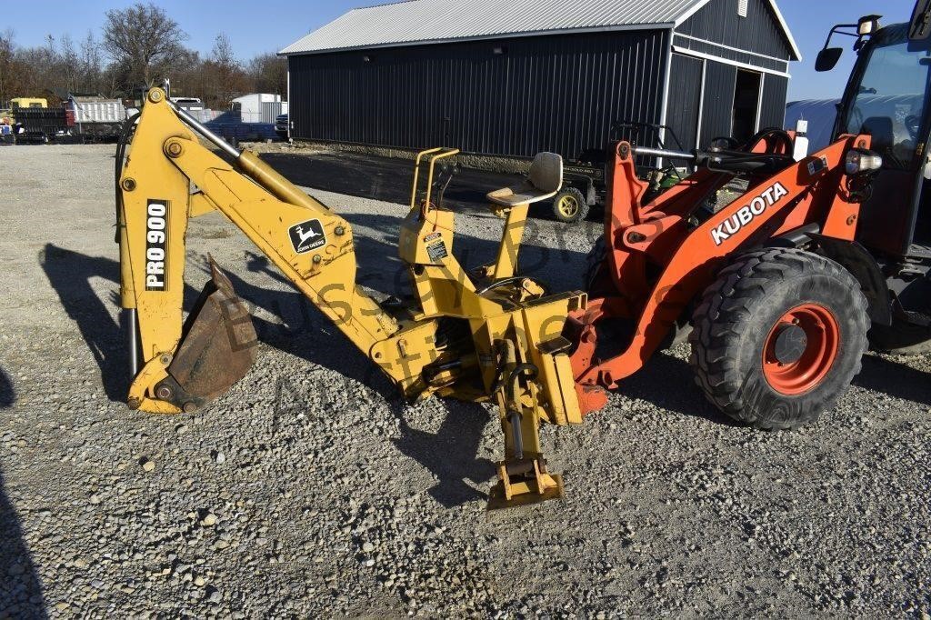 Backhoes John Deere 900 Ssl 24246 Live And Online Auctions On