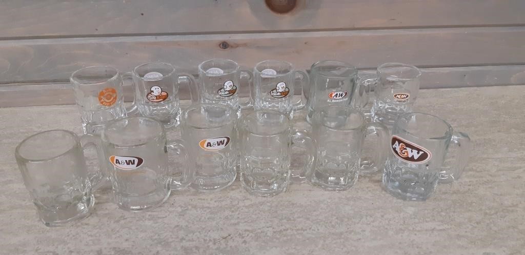 Lot of 12 Baby Bear A&W Mugs