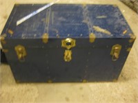 BLUE METAL AND WOOD STEAMER TRAVEL TRUNK