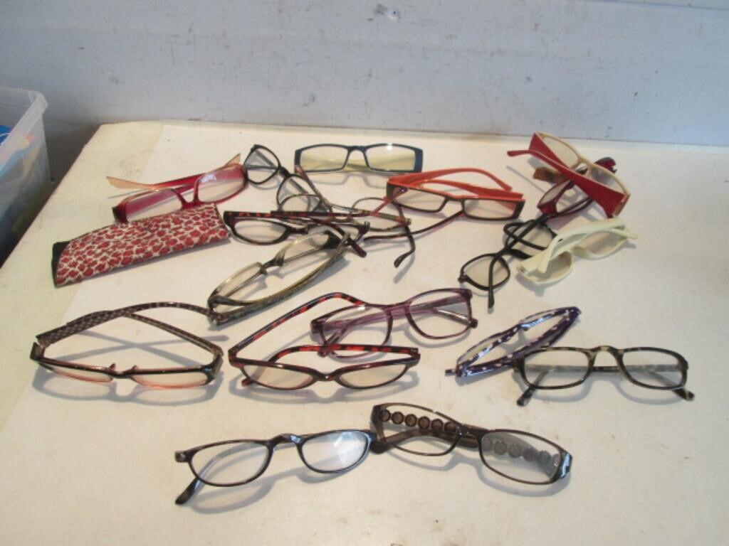 VARIOUS WOMENS READING / FASHION GLASSES