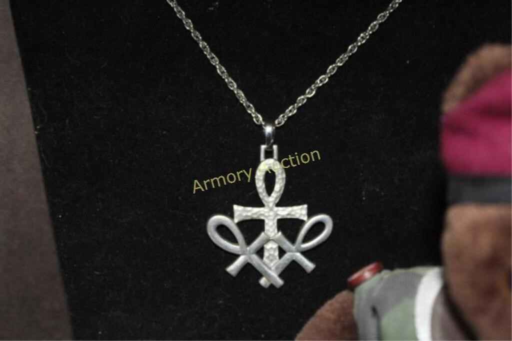 PENDANT AND CHAIN - NOT DISPLAY