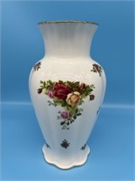 Old Country Roses By Royal Albert Bone China