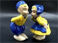 Vintage Dutch Kissing Boy and Girl Figures 6.5”