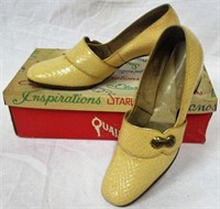 Vintage Fanfare's Paris Size 6 Low Heels with Box