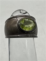 Vintage 925 Sterling Silver Green Ring
