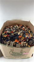 Lrg Collection Vtg-Mod Legos