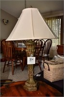 Table Lamp 30" t - newer - very  nice