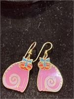 Pair of pink cat enamel pierced earrings. Overall