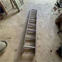 Weber Aluminum Extension Ladder 8’ UnExtended