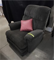 Swivel recliner chair. Recliner pull needs to be