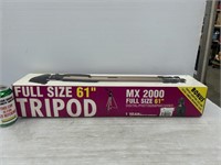 Full size 61 in tripod MX 2000 full size