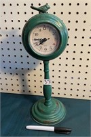 IRON GREEN CLOCK