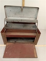 1940's Plumb Plomb tool Co. toolbox