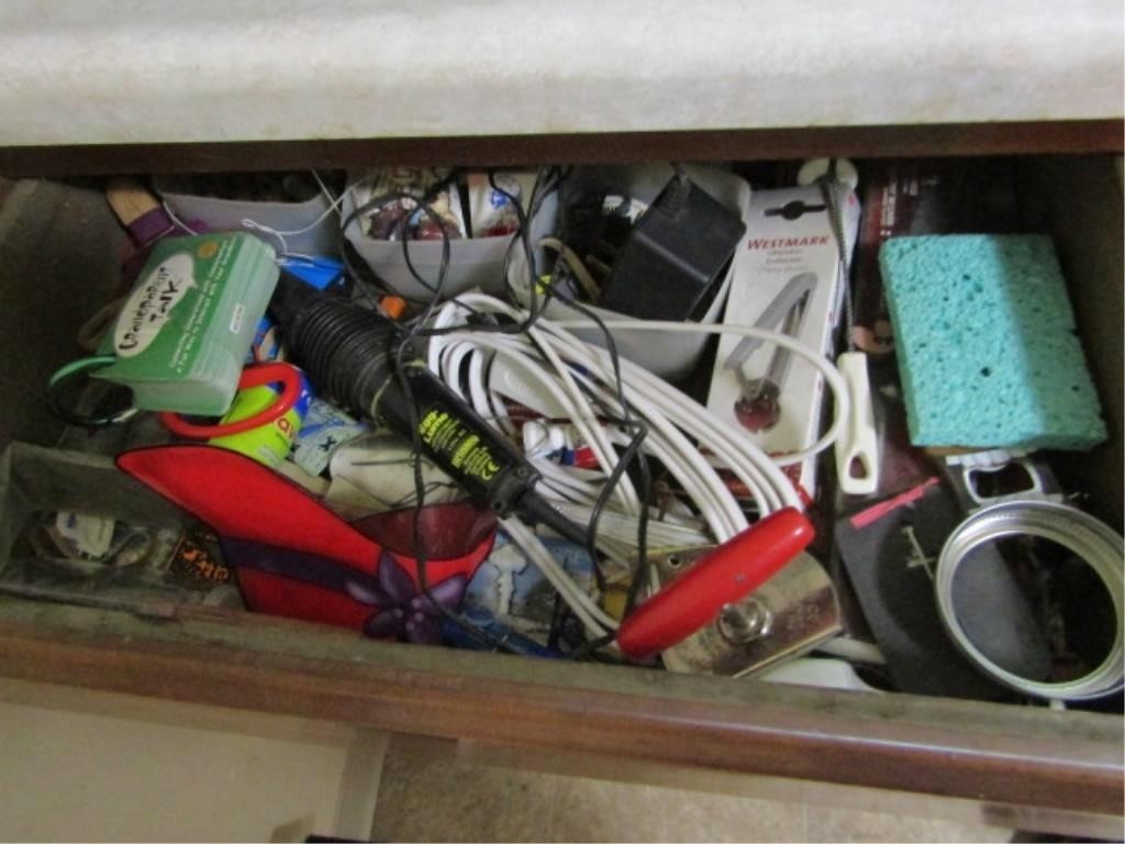 CONTENTS OF DRAWER - EXTENSION CORDS AND MORE