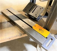 TILTING ANGLE PLATE w/ T-SLOT TABLE