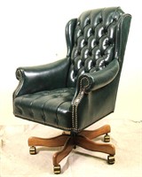 GREEN LEATHER BUTTON TUFTED OFFICE CHAIR