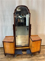 Vintage Art Deco Style Vanity w/Floor Mirror Wear