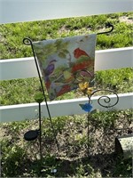 yard flag and yard art