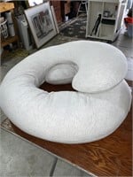 full size body pregnancy pillow very clean nice
