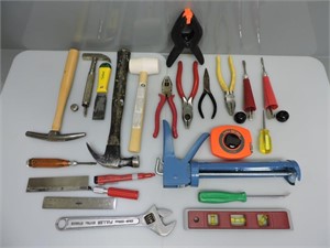 LOT TOOLS HAMMERS PLIERS CLAMP SCREW DRIVERS LEVEL